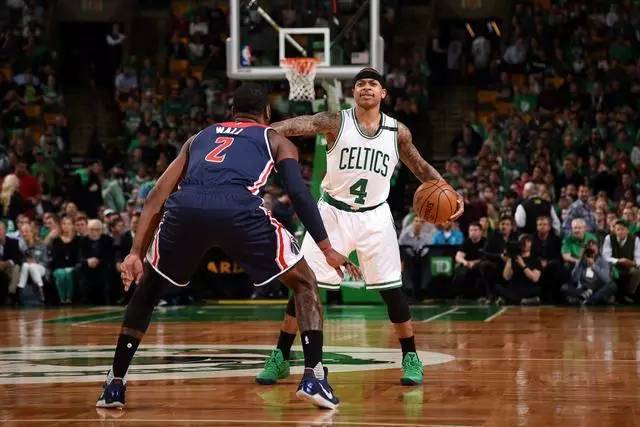  独行侠锁定季后赛，基德变阵收奇效  